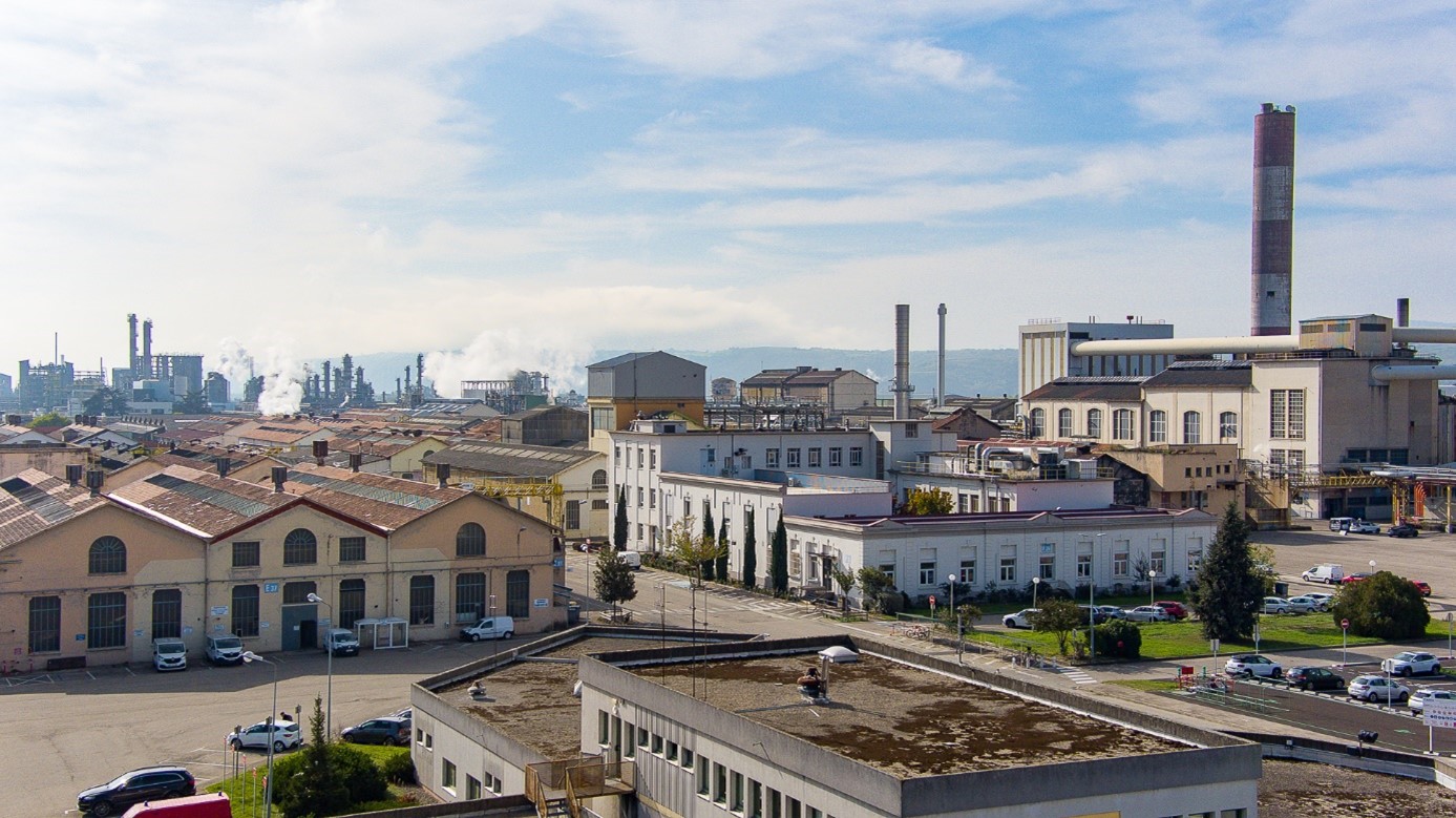 plateforme-chimique-les-roches-roussillon